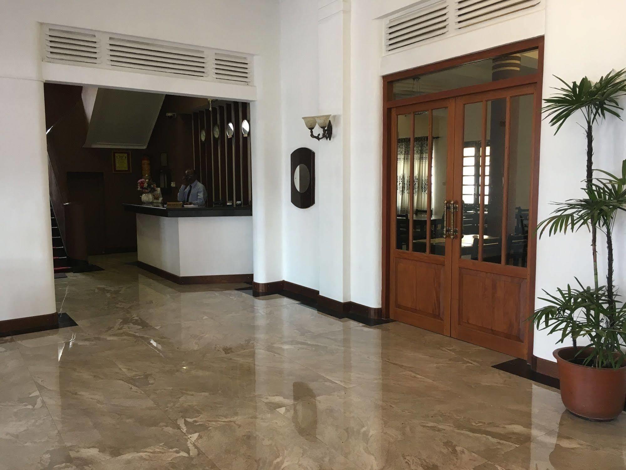 Shalimar Hotel Colombo Exteriör bild